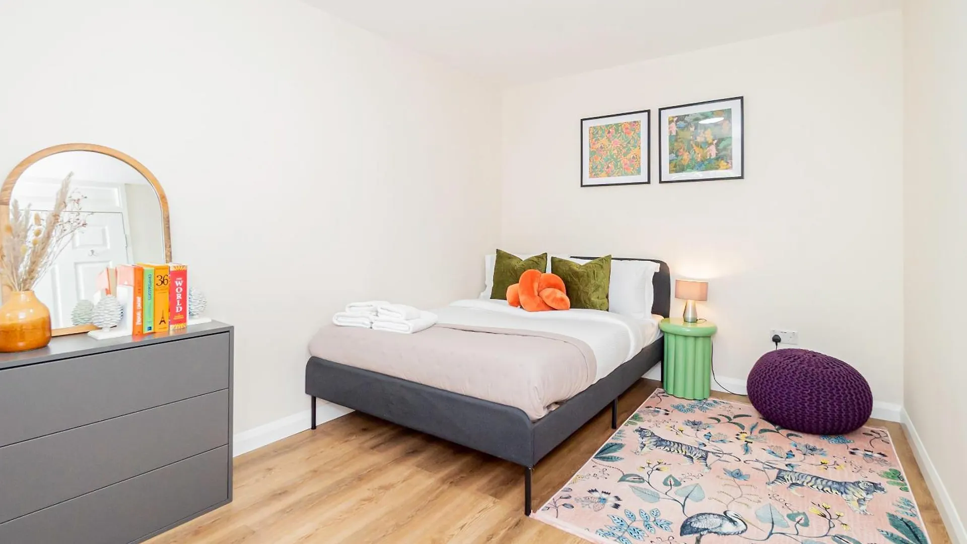 Modern 3-Bedroom 2-Bathroom Flat With Garden At Hanwell Greenford
