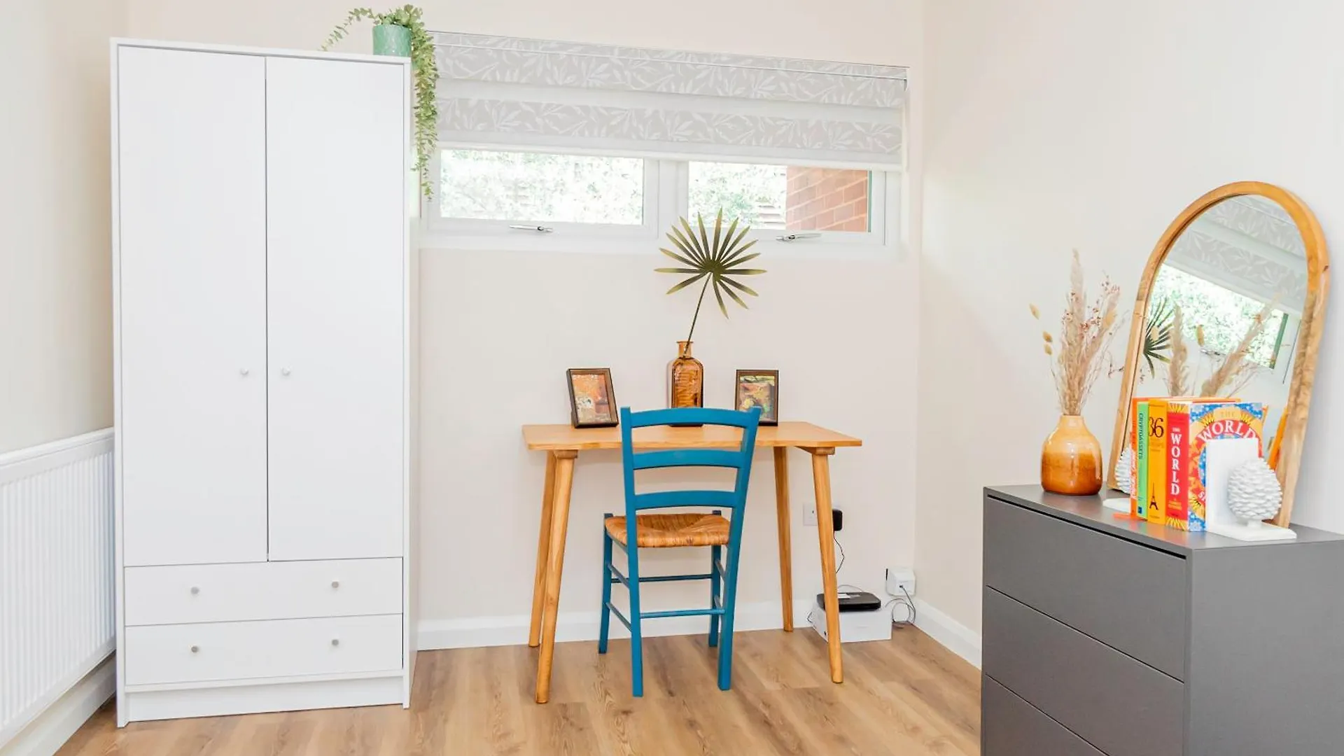 Modern 3-Bedroom 2-Bathroom Flat With Garden At Hanwell Greenford  Lägenhet Greenford (Greater London)